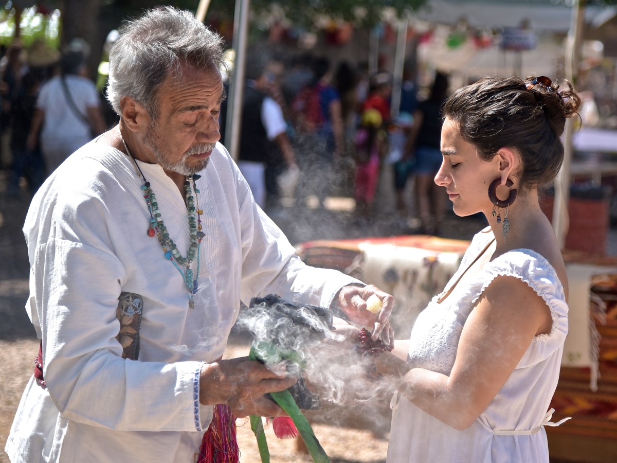 Cultural Interpretation of Somatic Symptoms: The Mexican American Explanatory Model of Type II&nbsp;Diabetes